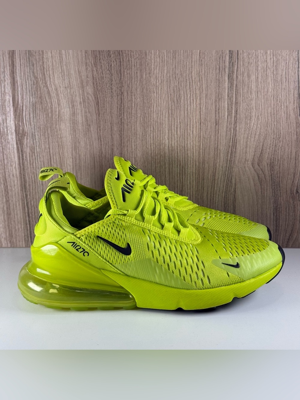 Nike Air Max 270 Atomic Green Black Running Shoes DV2226-300 Women’s Size 9